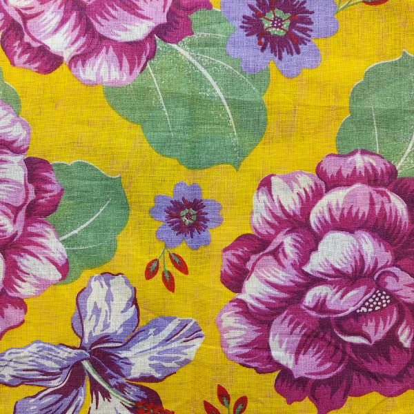 Tecido Chitão Estampado 100% algodão Floral Rosa com Fundo Amarelo 2383v3