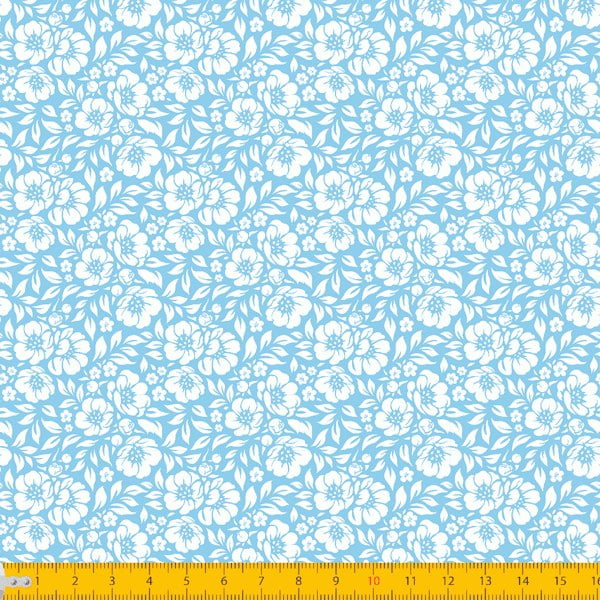 Tecido Tricoline Estampado Floral Desenhado Fundo Azul Bebe 1177v082